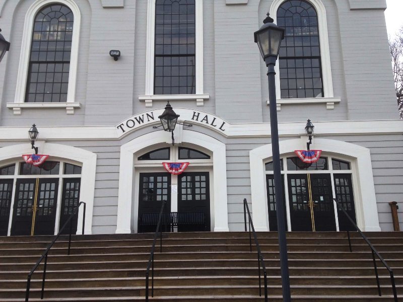 Rock the Auction 2016 – Town Hall Exterior